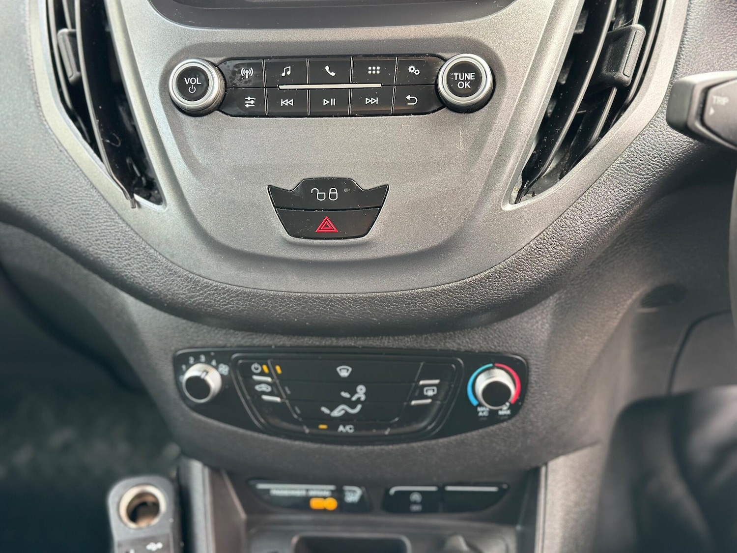 Used Ford Transit Courier 2019 for sale - 77585840: Photo 35