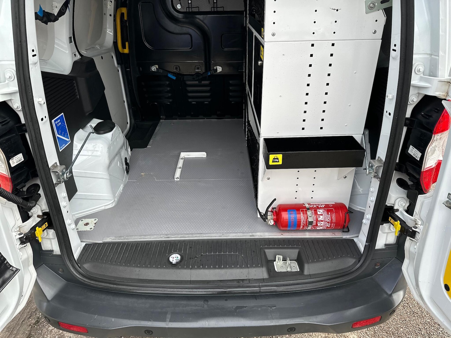 Used Ford Transit Courier 2019 for sale - 77585840: Photo 45