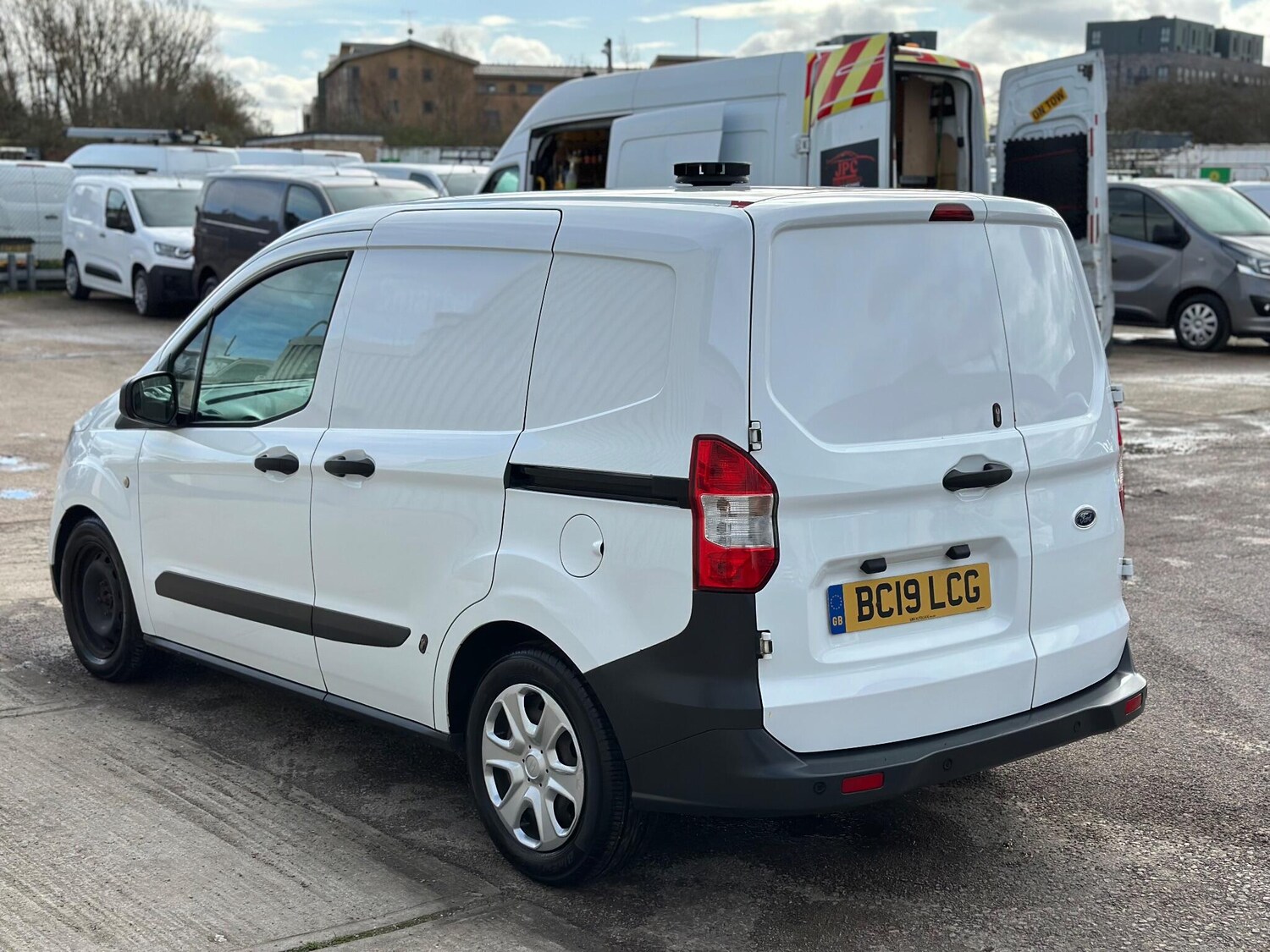 Used Ford Transit Courier 2019 for sale - 77585840: Photo 5