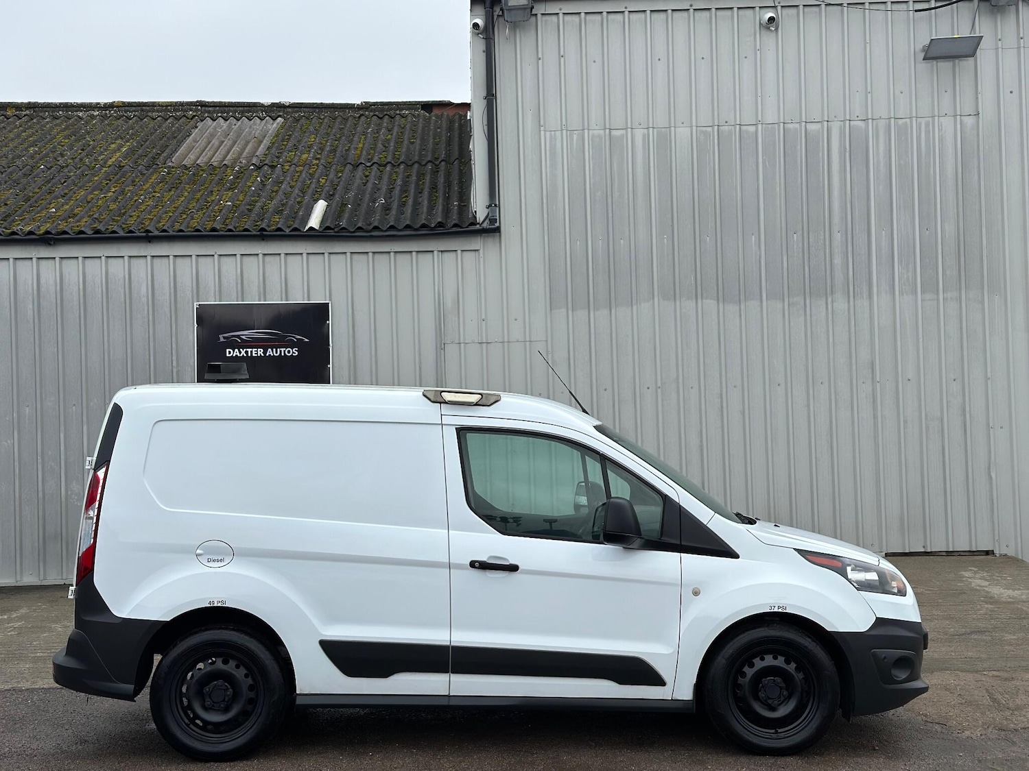 Used Ford Transit Connect 2017 for sale - 77496848: Photo 19