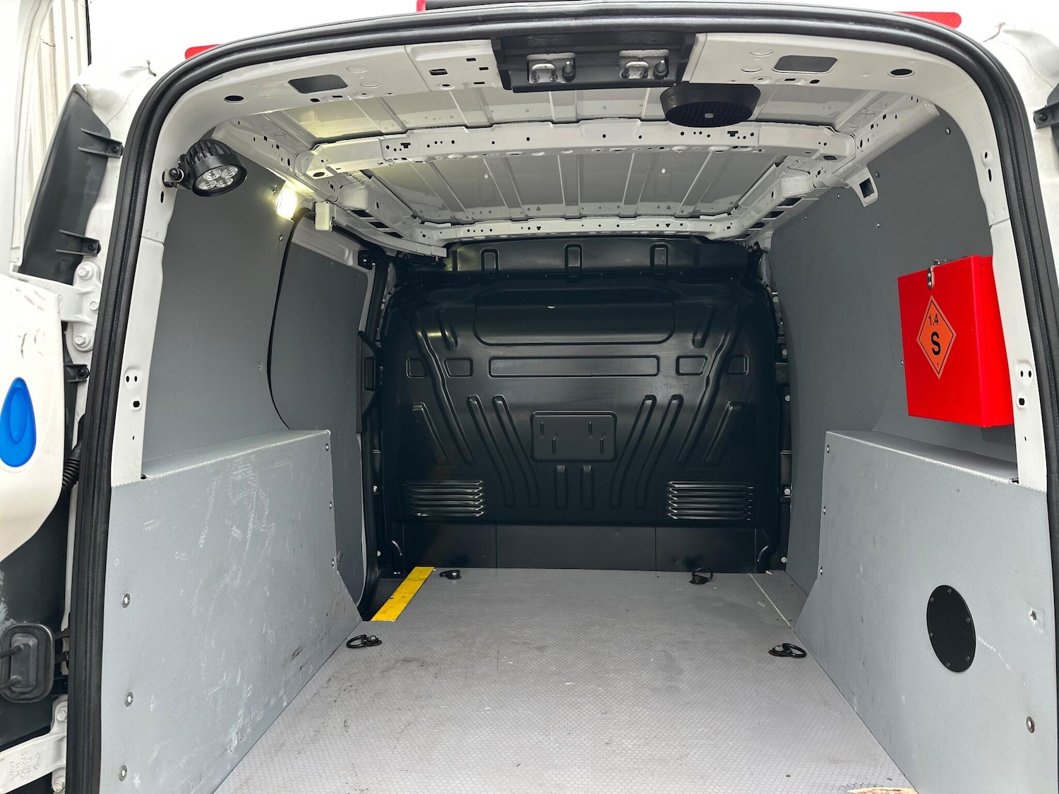 Used Ford Transit Connect 2017 for sale - 77496848: Photo 46