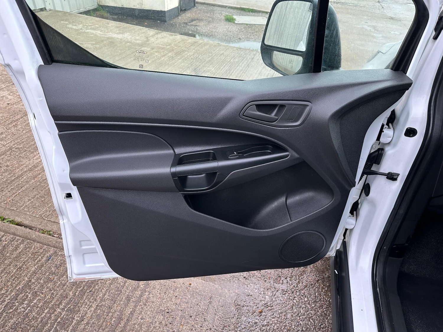 Used Ford Transit Connect 2017 for sale - 77496848: Photo 48