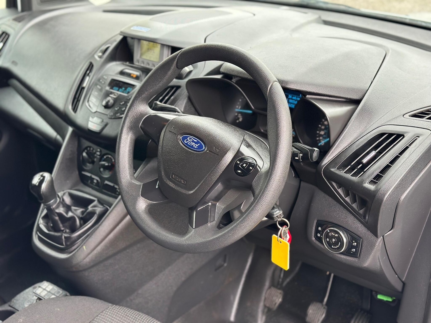 Used Ford Transit Connect 2017 for sale - 77496848: Photo 9