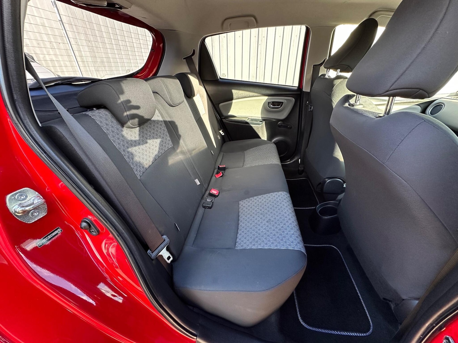 Used Toyota Yaris 2016 for sale - 77396602: Photo 16