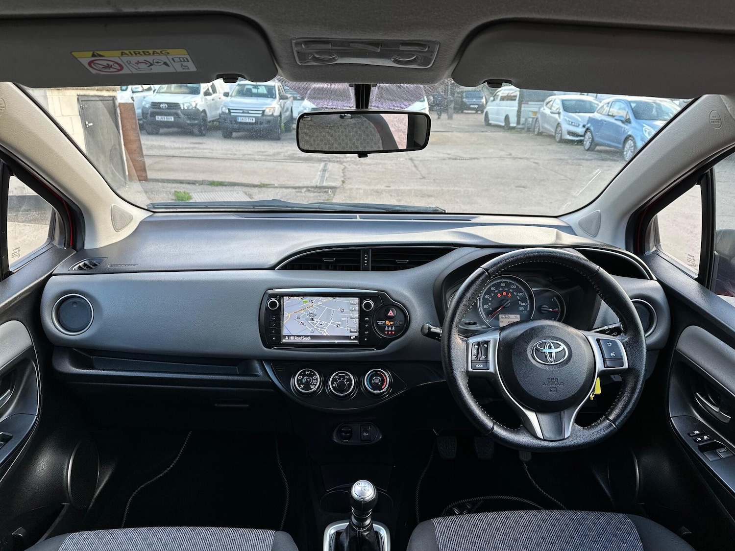 Used Toyota Yaris 2016 for sale - 77396602: Photo 17