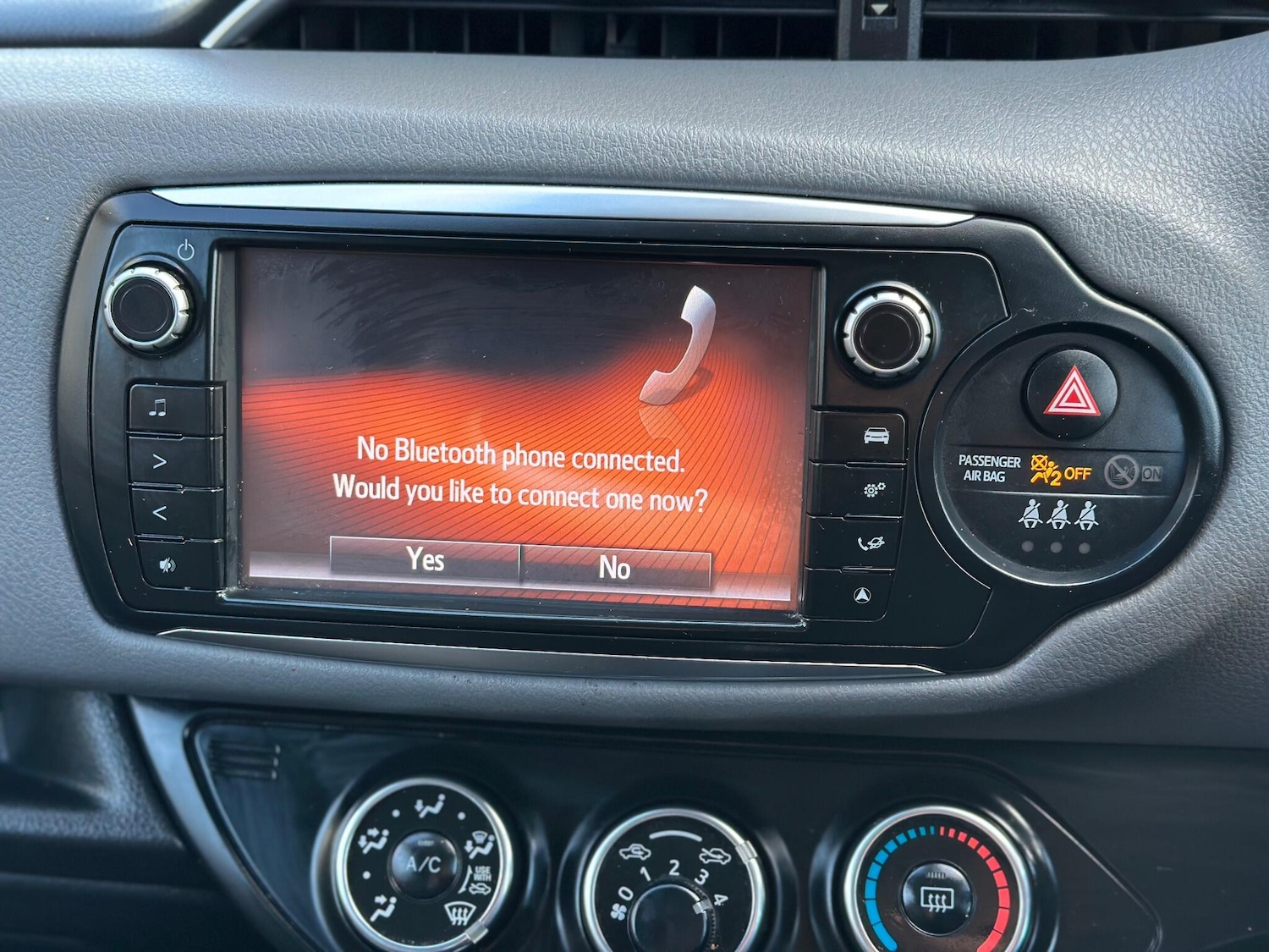 Used Toyota Yaris 2016 for sale - 77396602: Photo 34