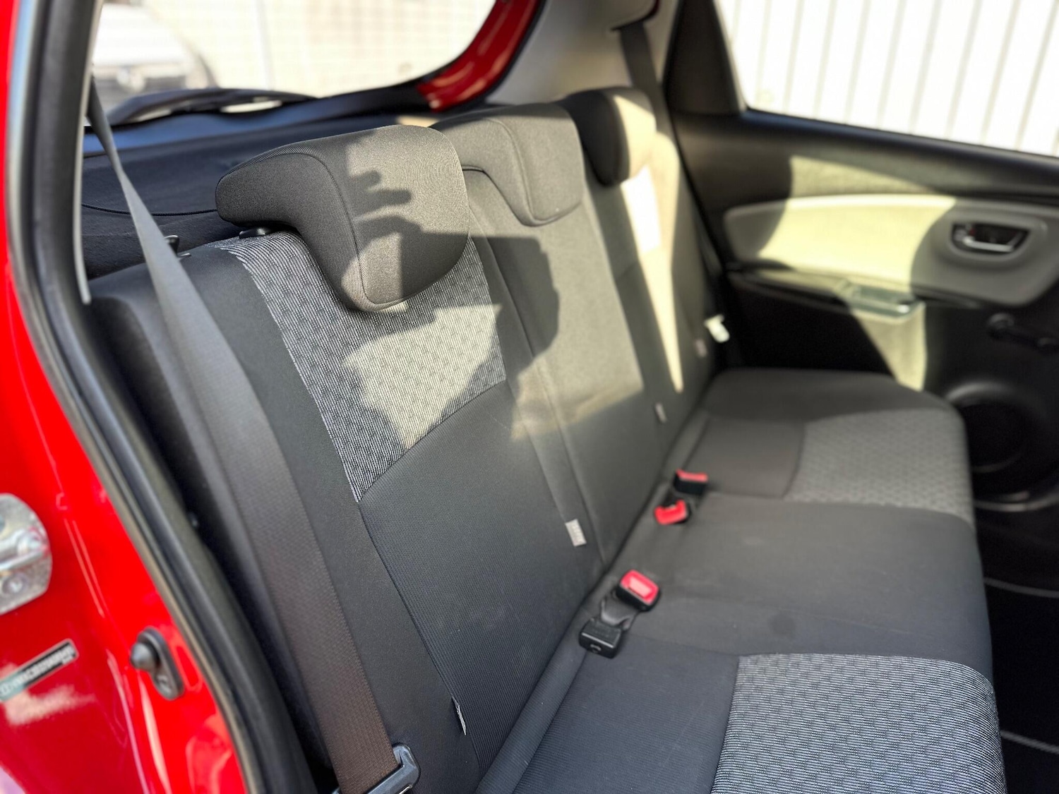 Used Toyota Yaris 2016 for sale - 77396602: Photo 40