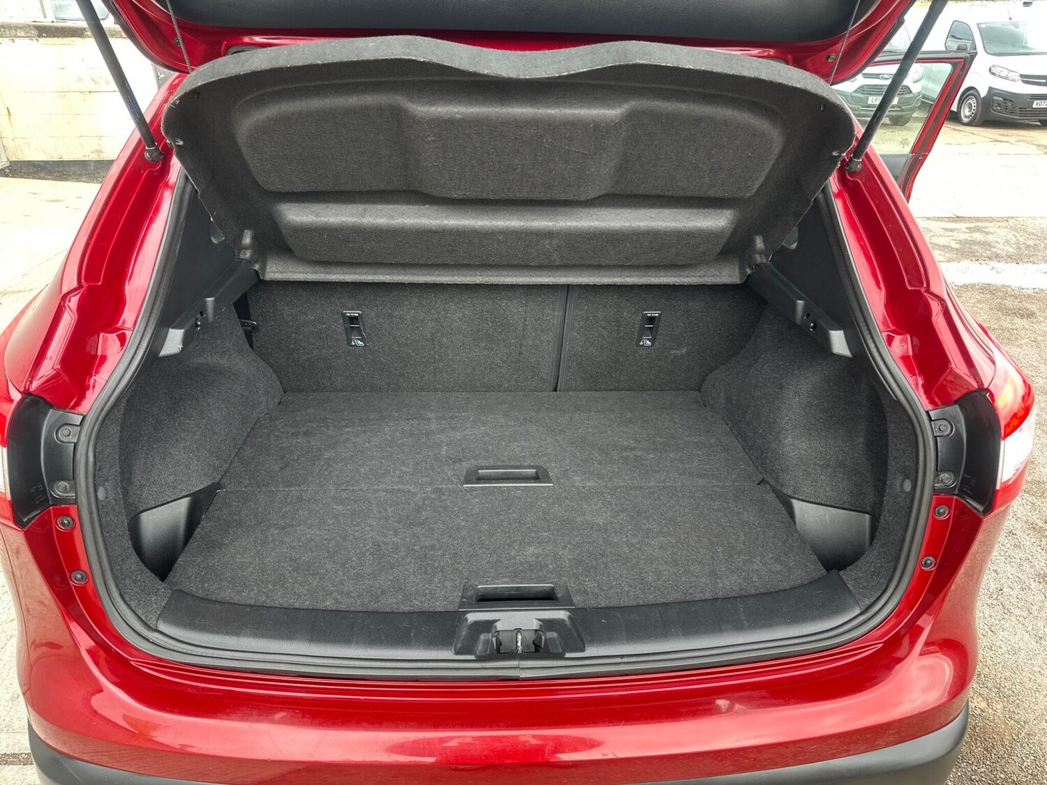 Used Nissan Qashqai 2015 for sale - 75989773: Photo 16