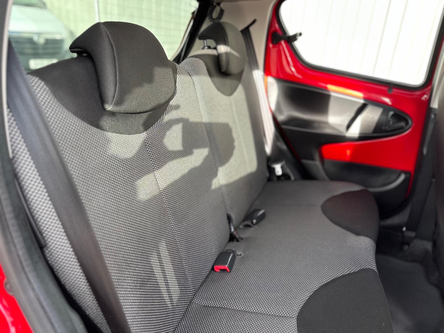 Used Toyota AYGO 2014 for sale - 76898638: Photo 44