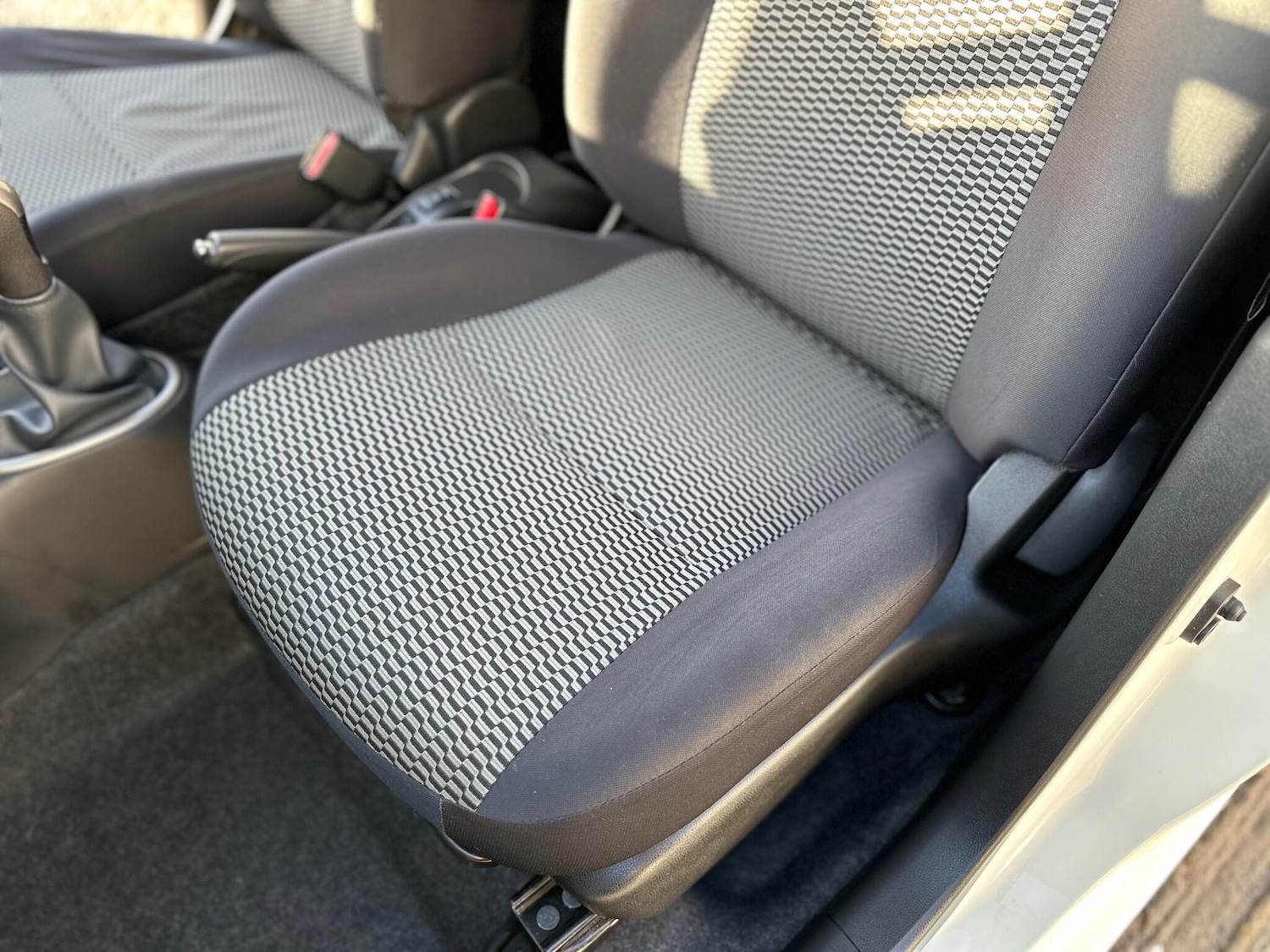 Used Nissan Micra 2015 for sale - 76801500: Photo 53