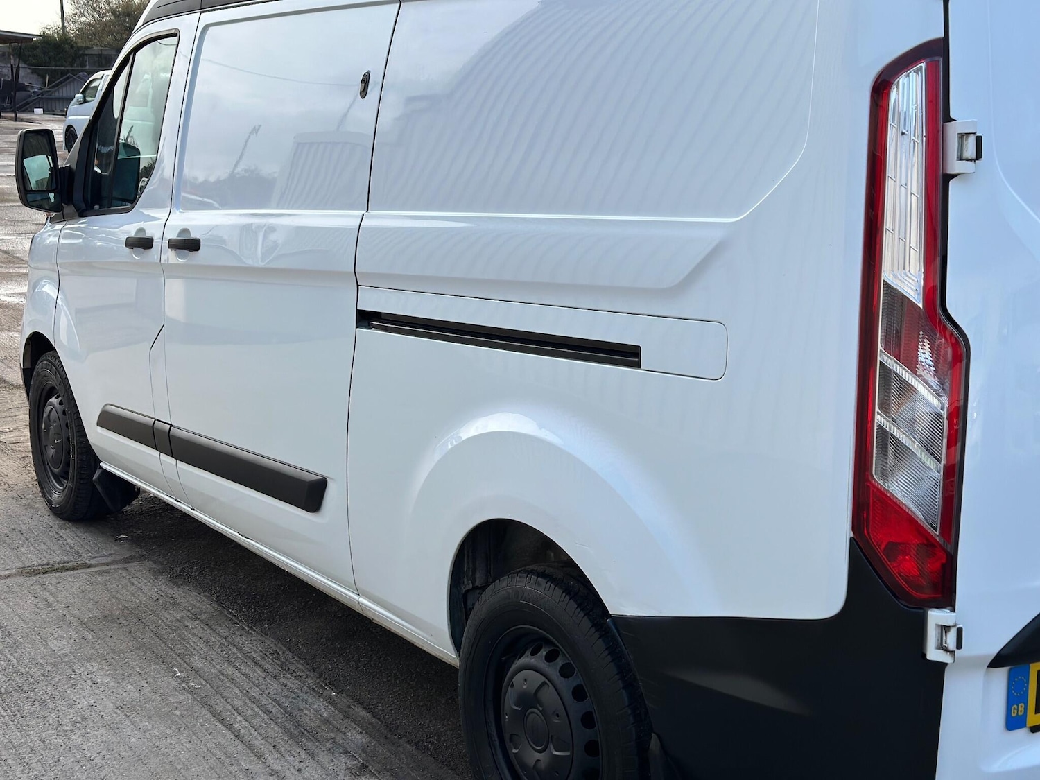 Used Ford Transit Custom 2018 for sale - 76742649: Photo 27