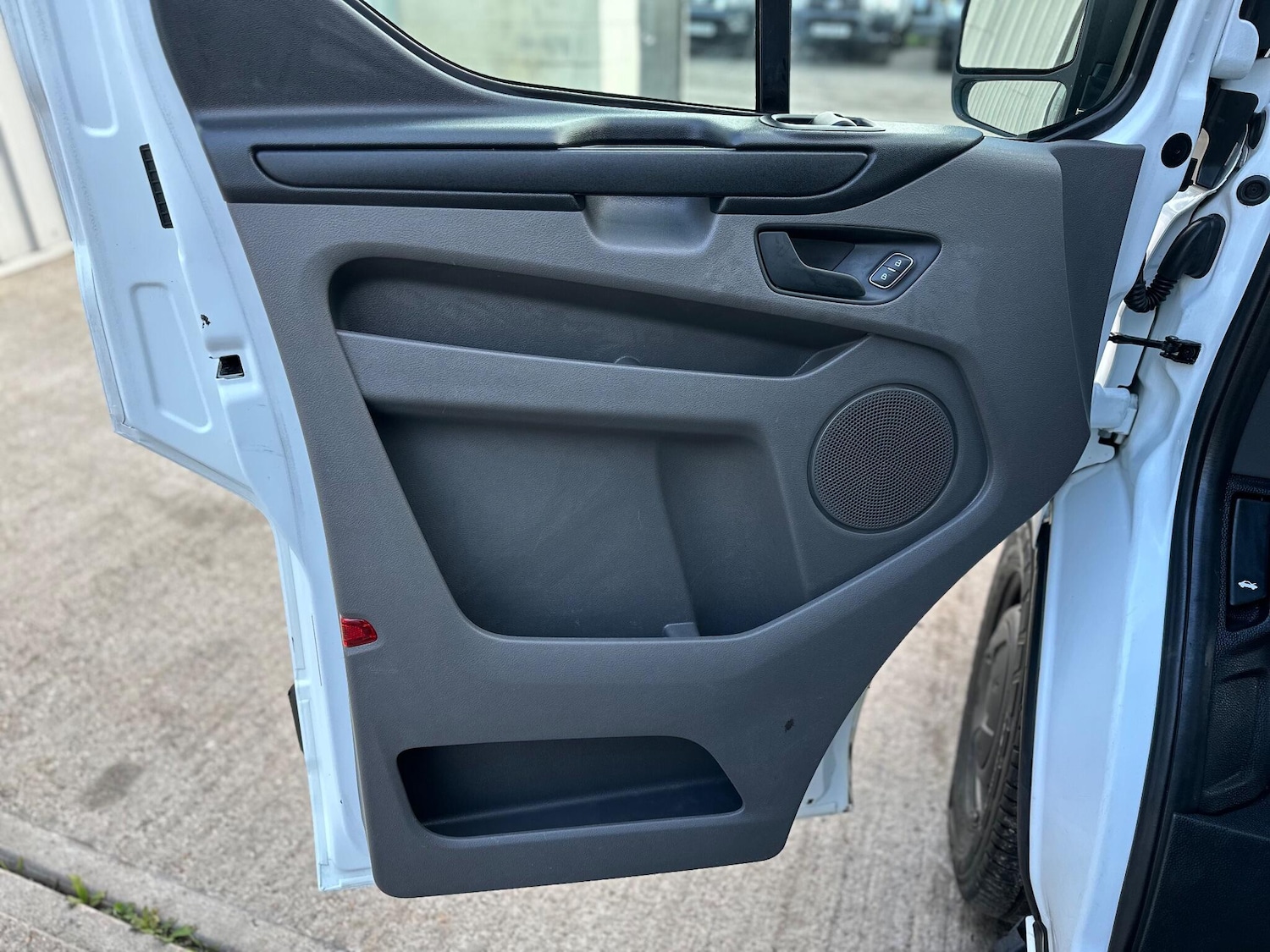 Used Ford Transit Custom 2018 for sale - 76742649: Photo 62