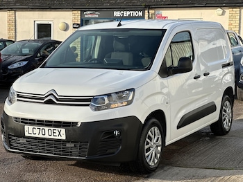 Used Citroen Berlingo 2020 for sale - 76839718: Photo