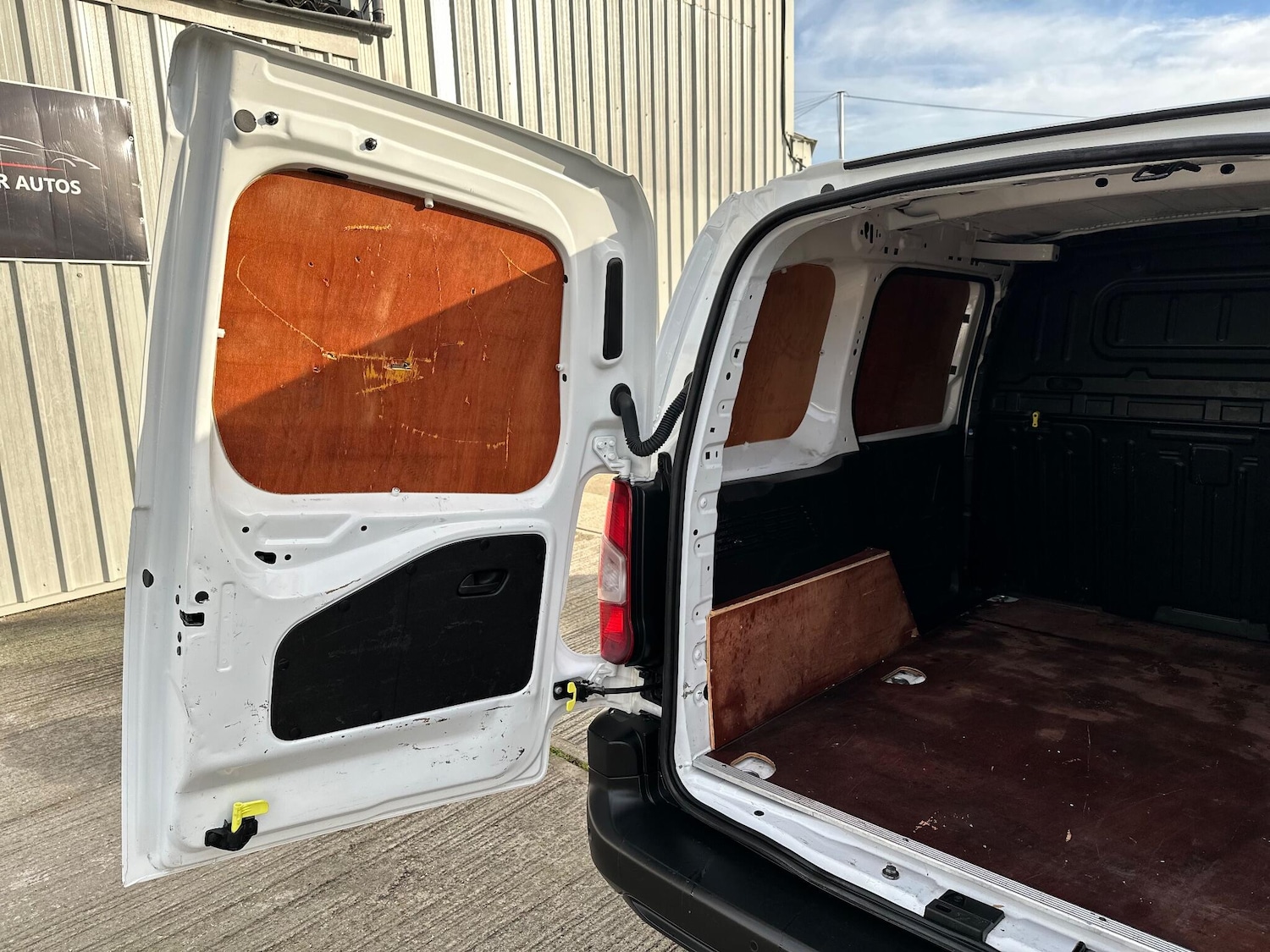 Used Citroen Berlingo 2020 for sale - 76839718: Photo 43