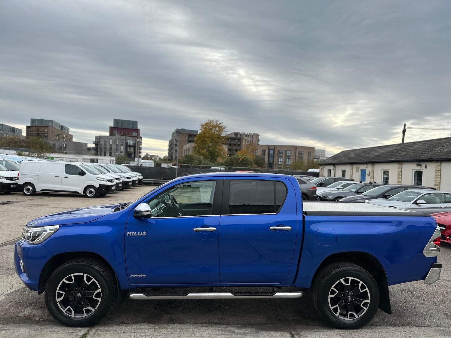 Used Toyota Hilux 2017 for sale - 76472751: Photo 20
