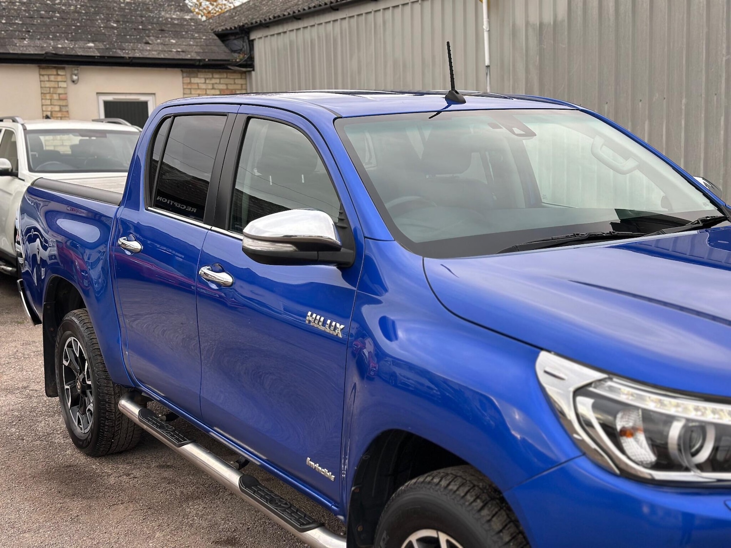 Used Toyota Hilux 2017 for sale - 76472751: Photo 22