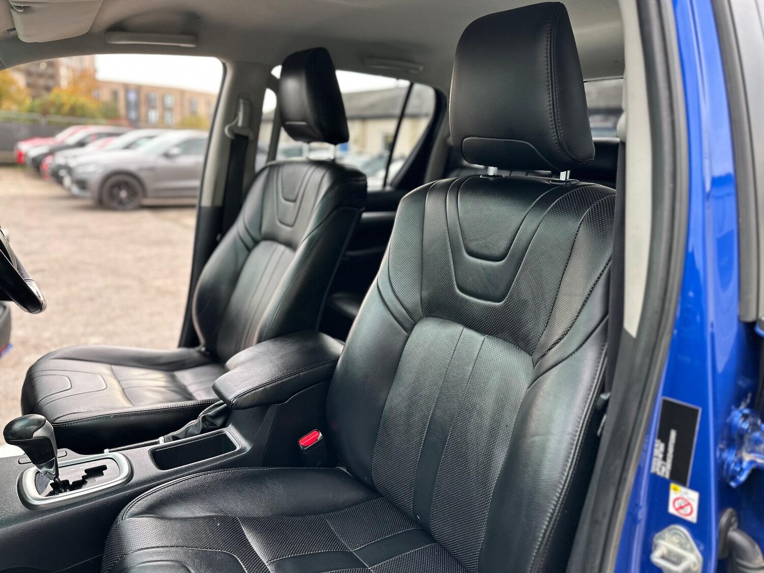 Used Toyota Hilux 2017 for sale - 76472751: Photo 60