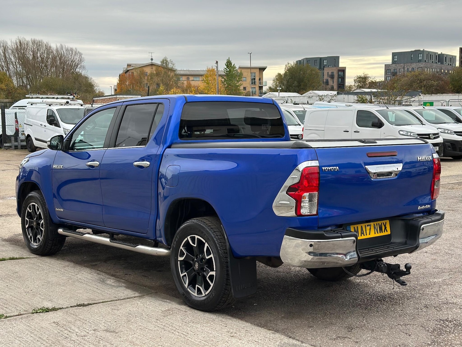 Used Toyota Hilux 2017 for sale - 76472751: Photo 7