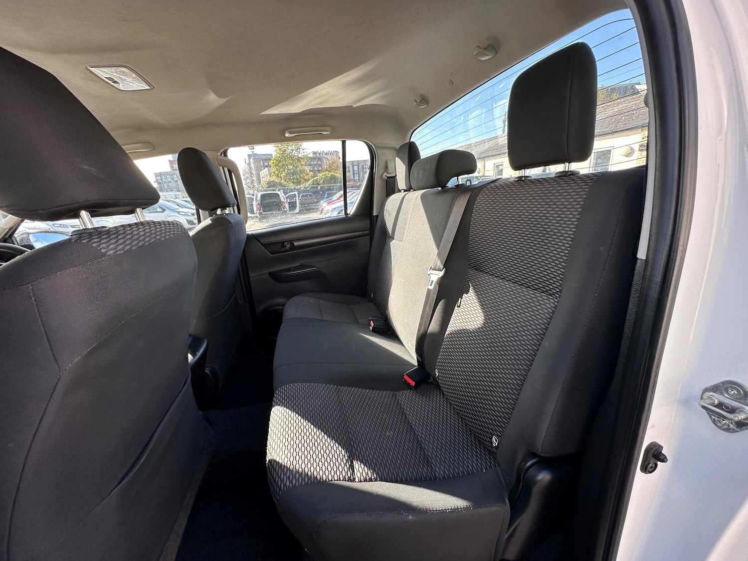 Used Toyota Hilux 2017 for sale - 76398959: Photo 15