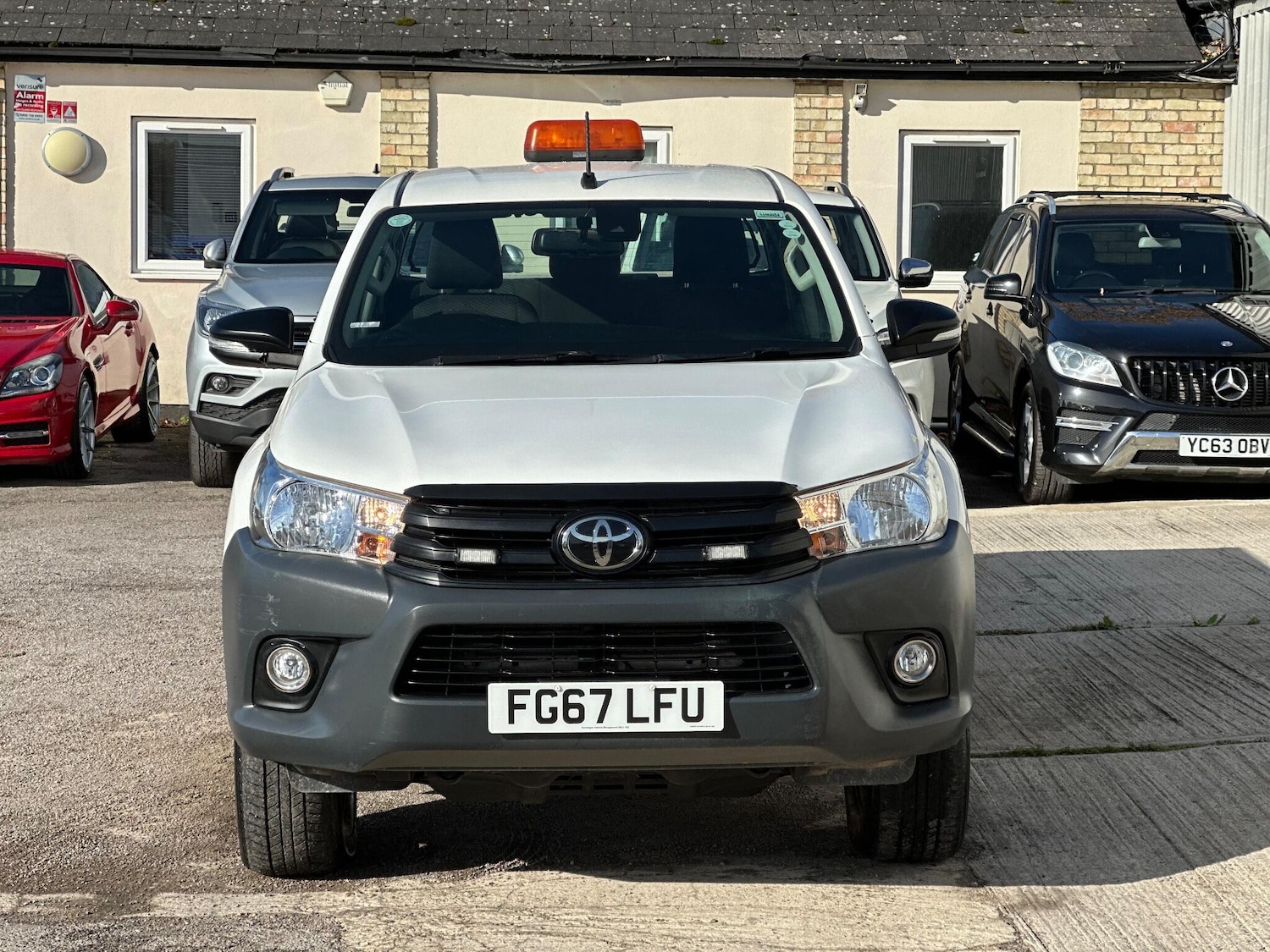 Used Toyota Hilux 2017 for sale - 76398959: Photo 18