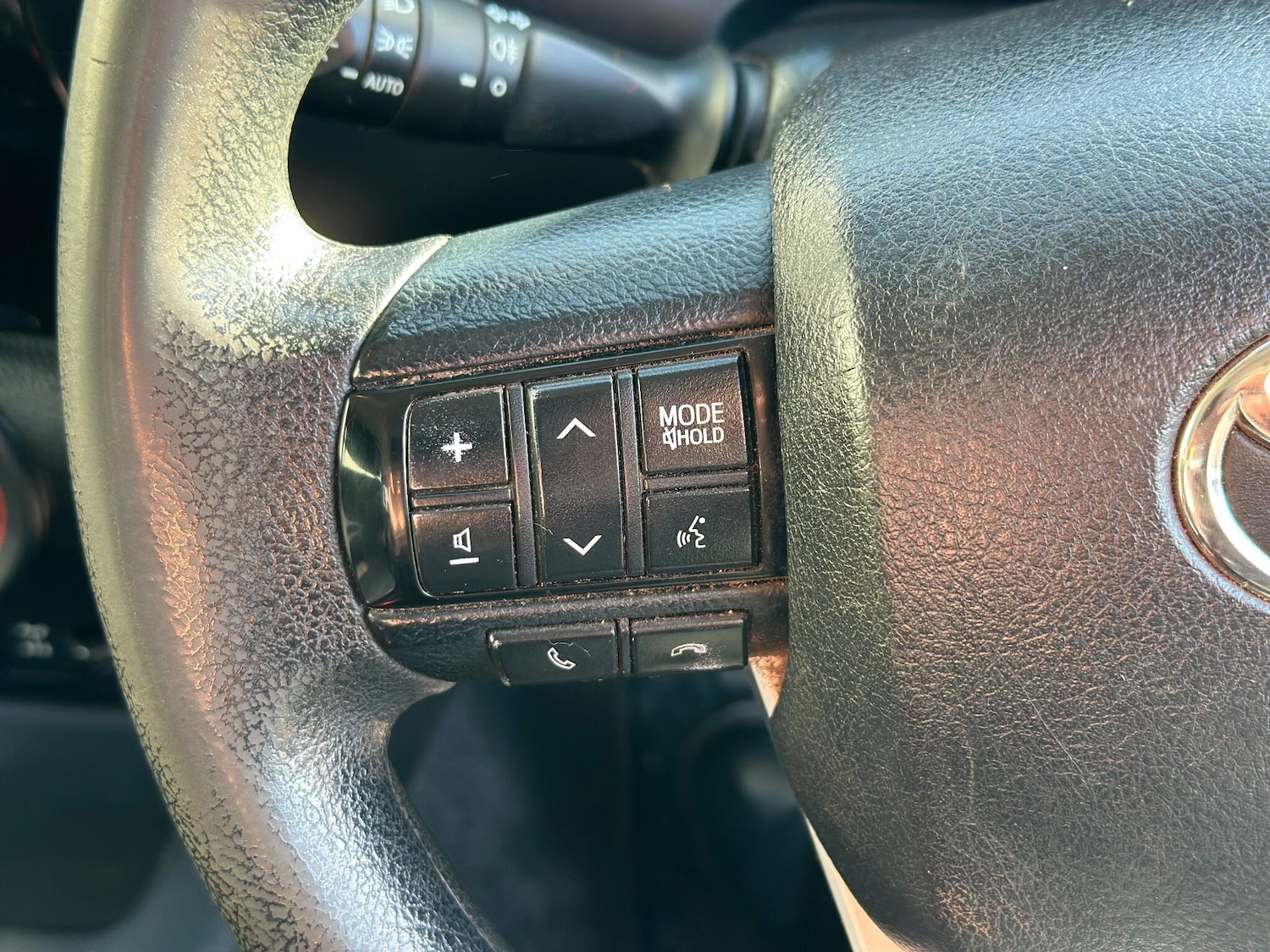 Used Toyota Hilux 2017 for sale - 76398959: Photo 33