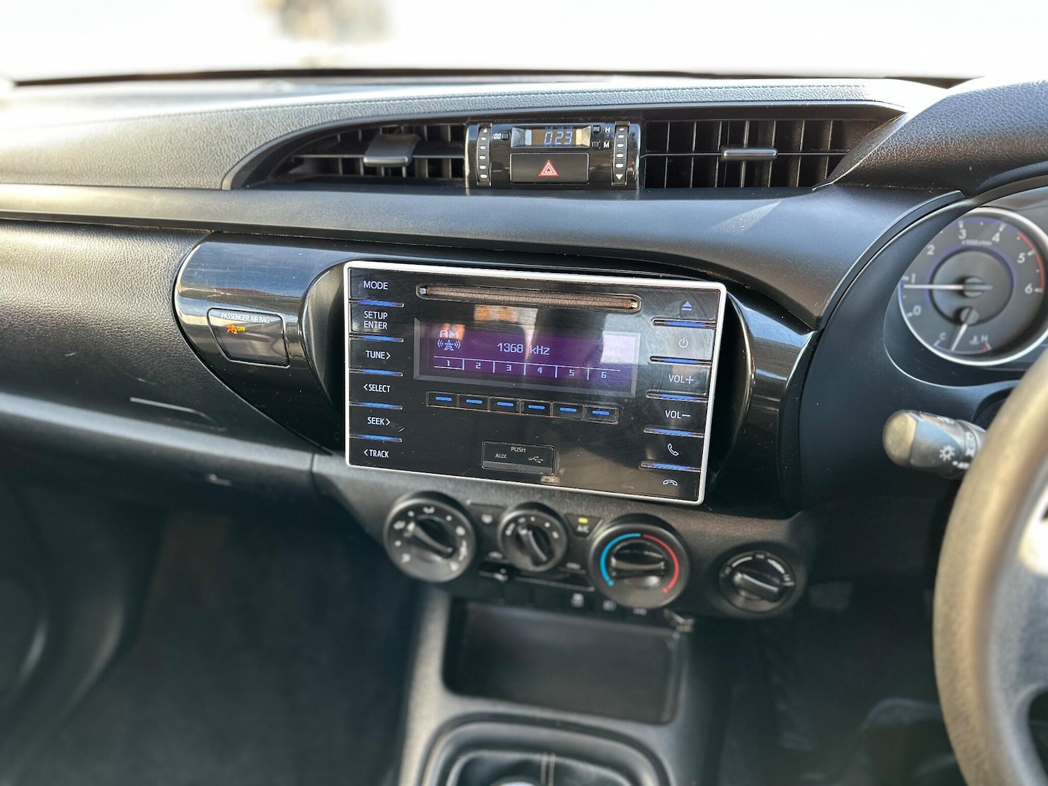 Used Toyota Hilux 2017 for sale - 76398959: Photo 34