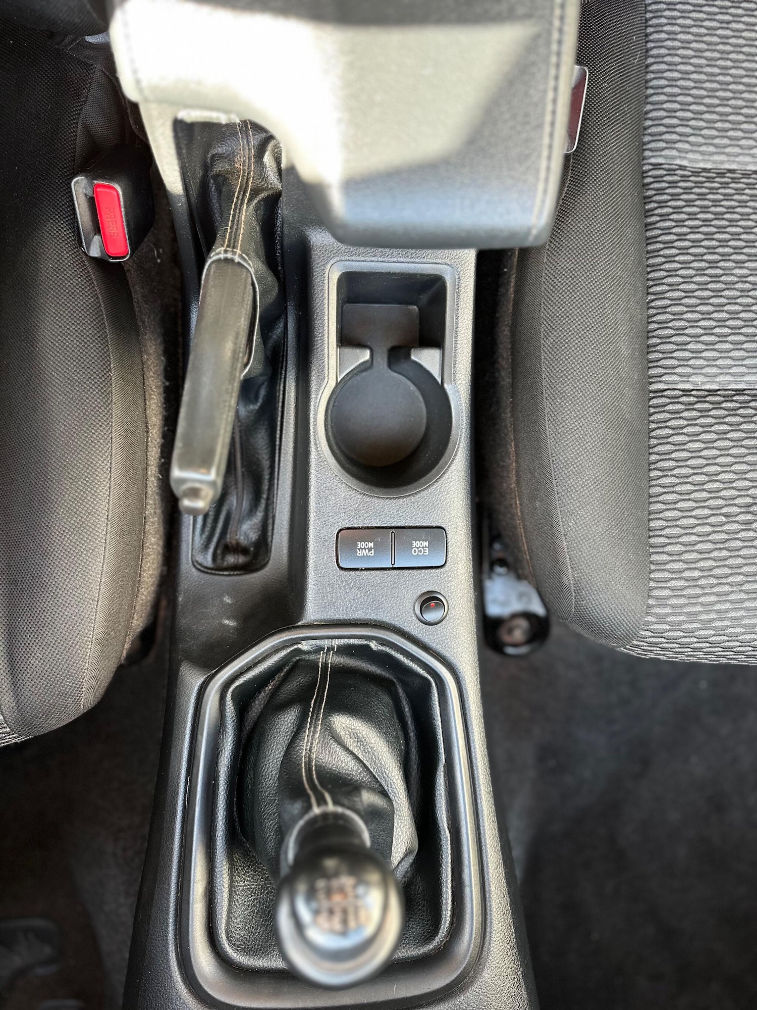 Used Toyota Hilux 2017 for sale - 76398959: Photo 37