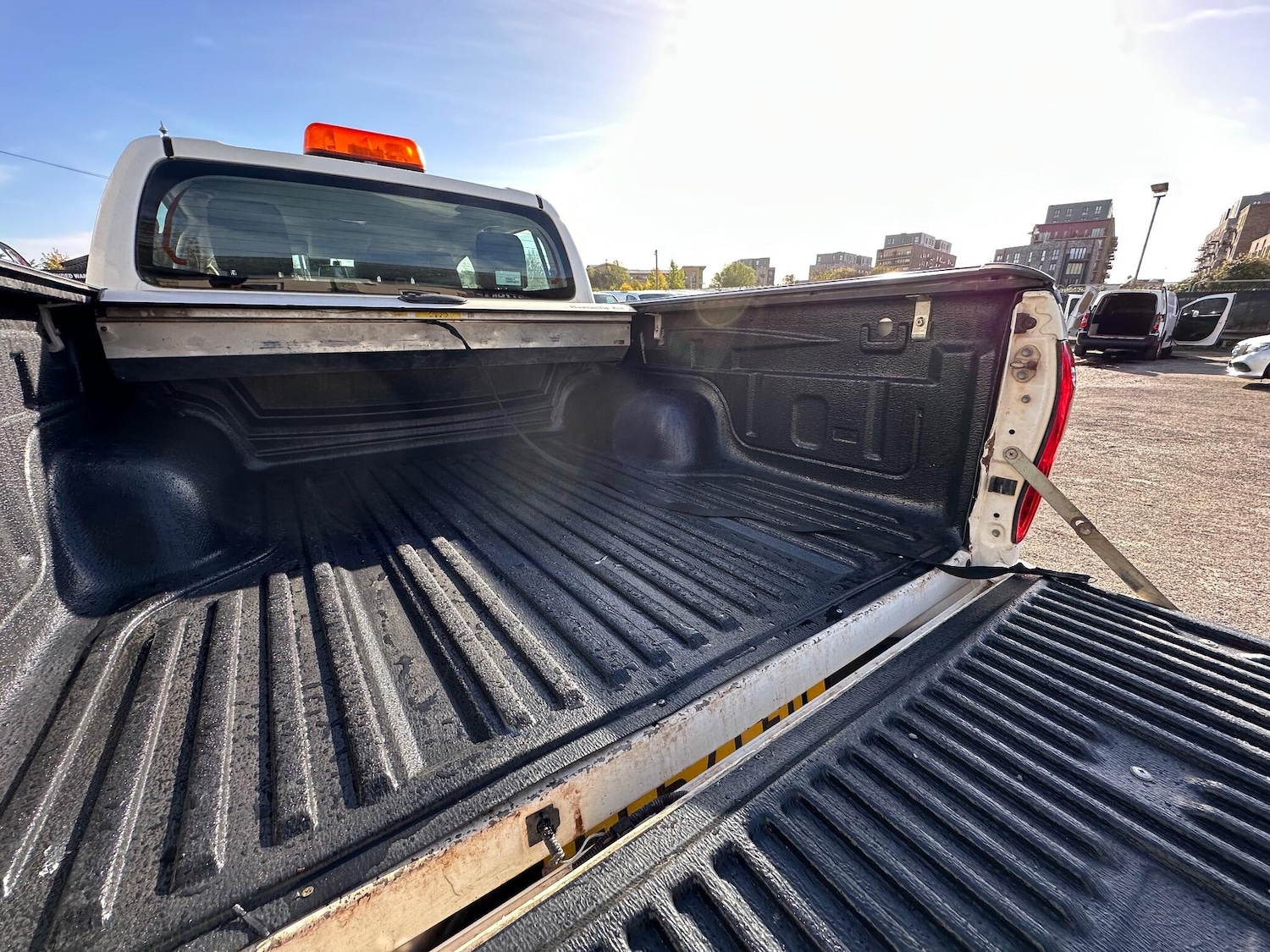 Used Toyota Hilux 2017 for sale - 76398959: Photo 51