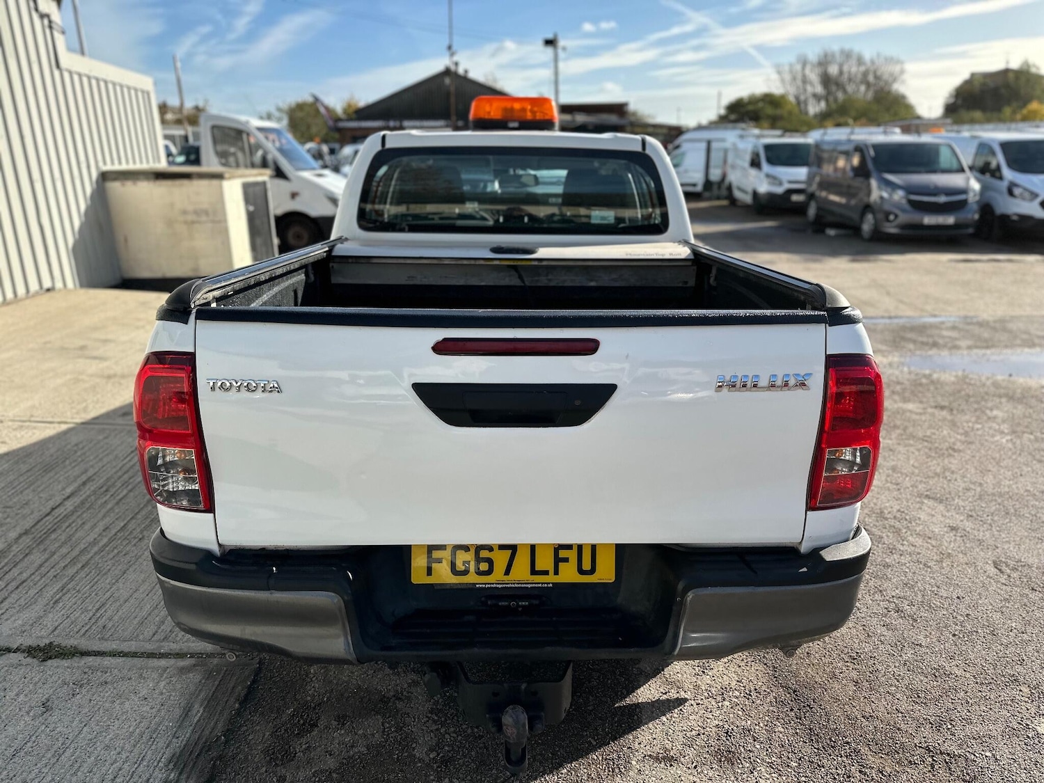 Used Toyota Hilux 2017 for sale - 76398959: Photo 52