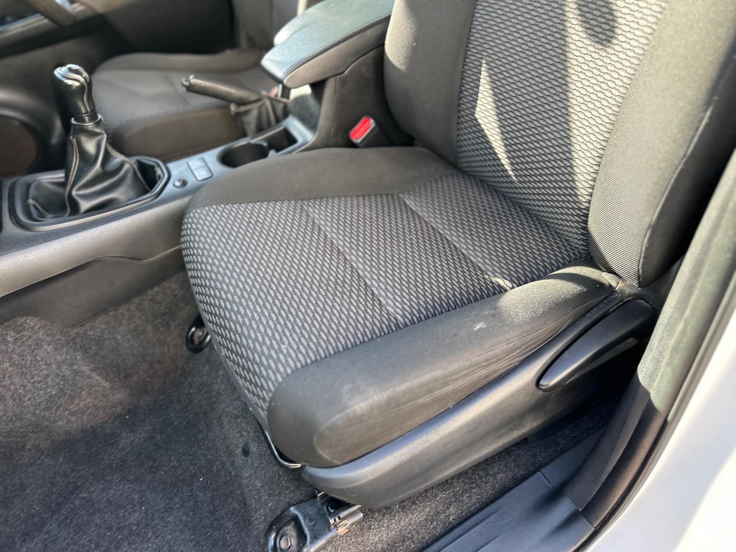 Used Toyota Hilux 2017 for sale - 76398959: Photo 58