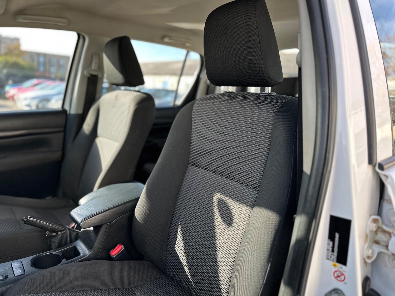 Used Toyota Hilux 2017 for sale - 76398959: Photo 59