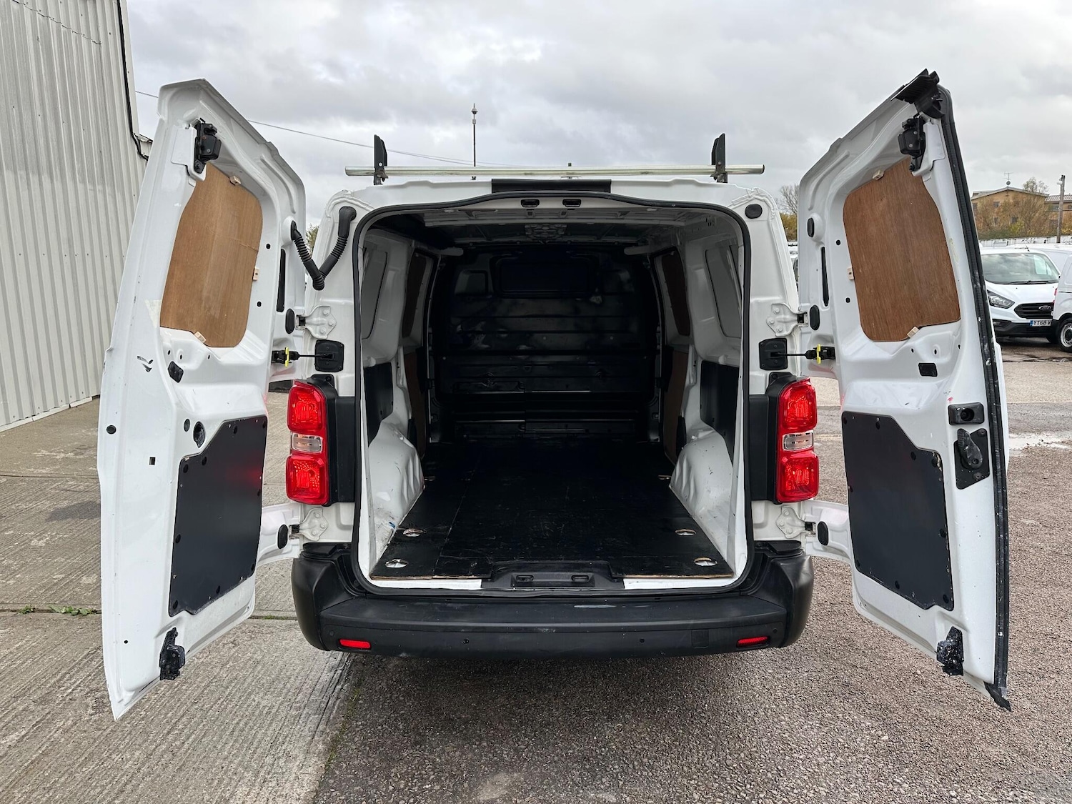 Used Citroen Dispatch 2020 for sale - 76549480: Photo 43