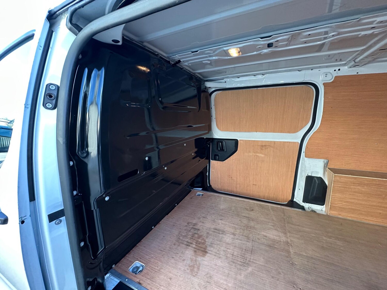 Used Vauxhall Vivaro 2022 for sale - 76607328: Photo 49