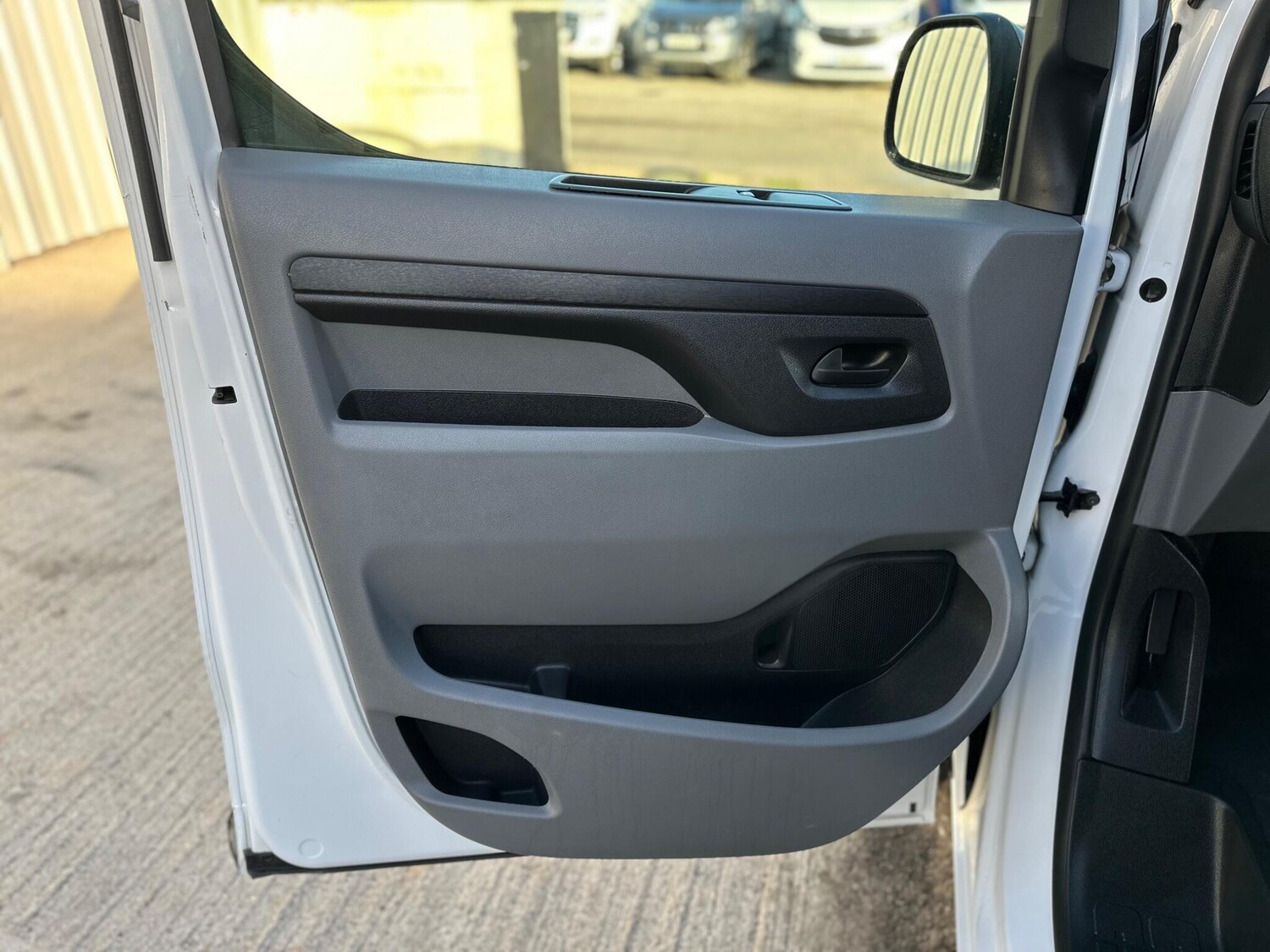 Used Vauxhall Vivaro 2022 for sale - 76607328: Photo 52