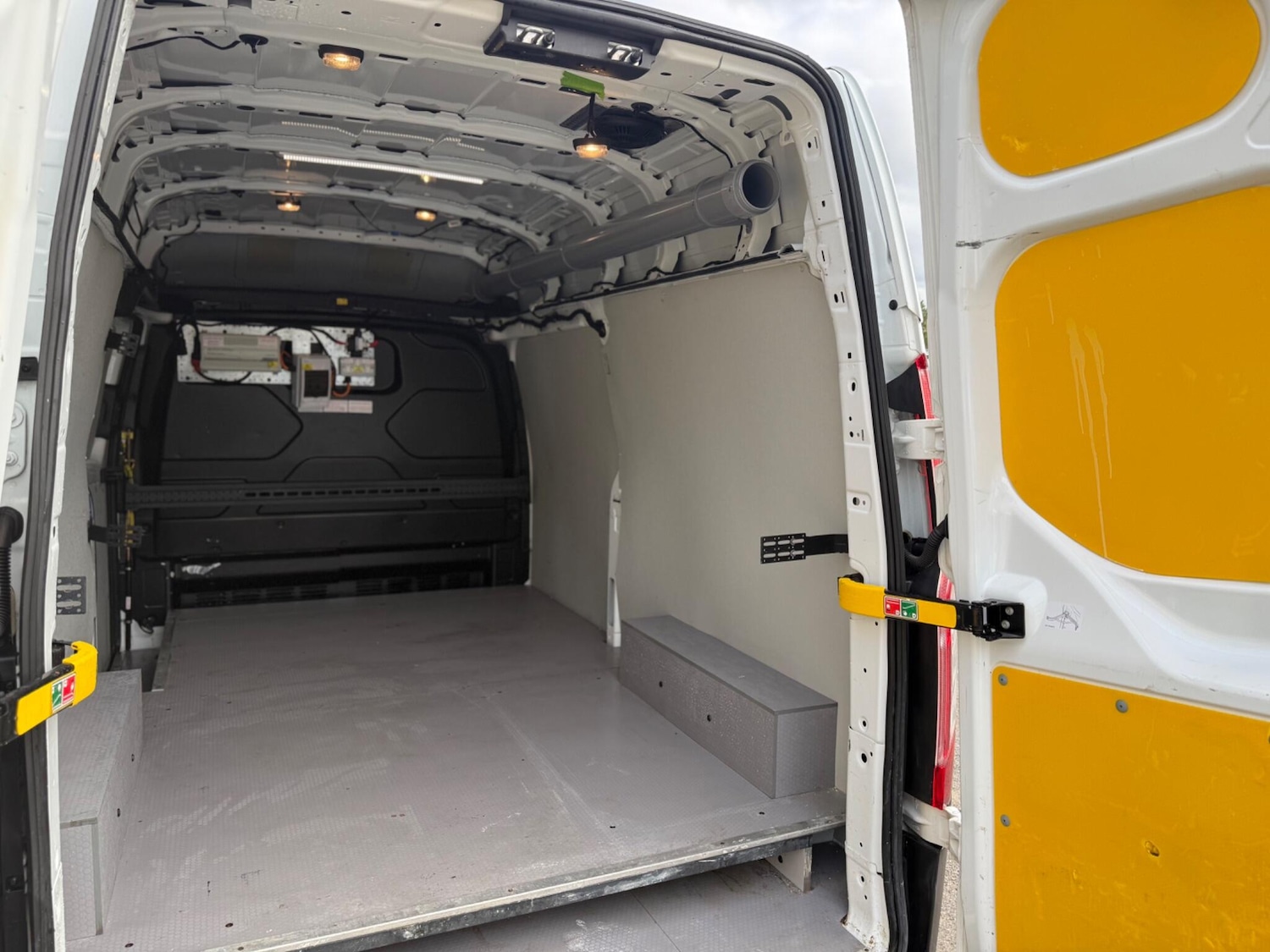 Used Ford Transit Custom 2020 for sale - 76294880: Photo 43