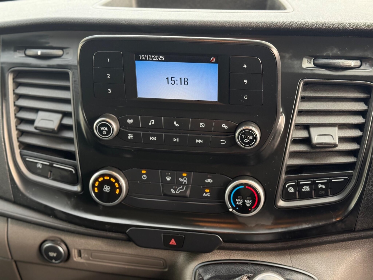 Used Ford Transit Custom 2020 for sale - 76294880: Photo 46