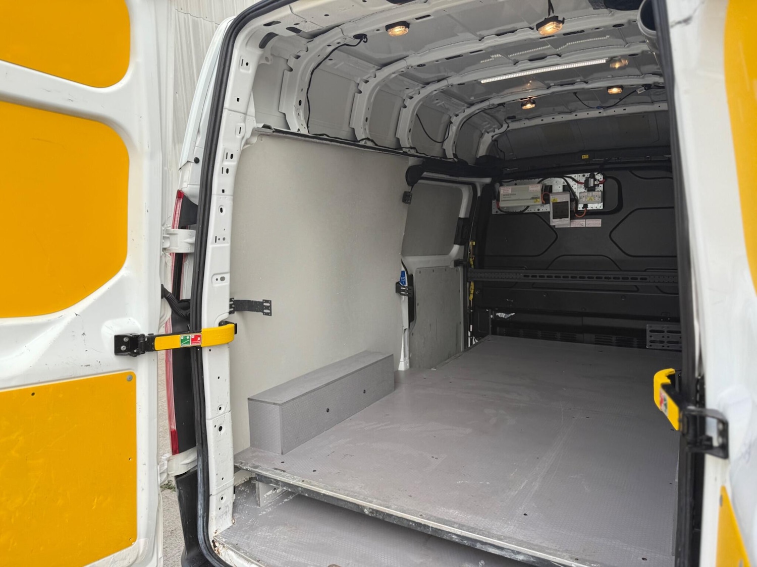 Used Ford Transit Custom 2020 for sale - 76294880: Photo 53