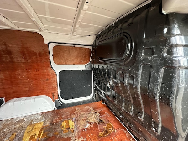 Used Nissan NV200 2015 for sale - 76189257: Photo 37