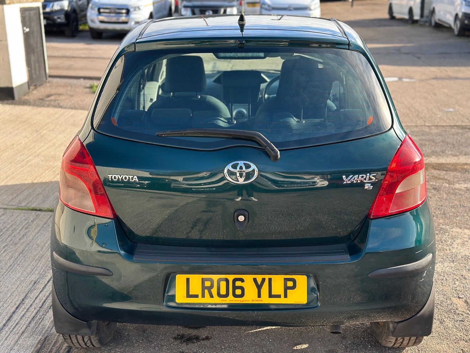 Used Toyota Yaris 2006 for sale - 76632921: Photo 18
