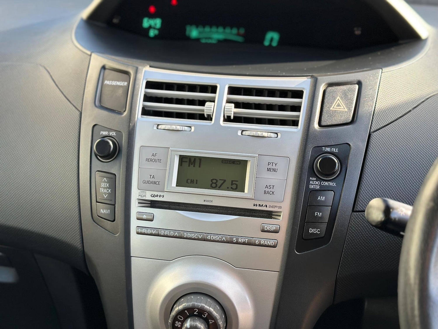 Used Toyota Yaris 2006 for sale - 76632921: Photo 38