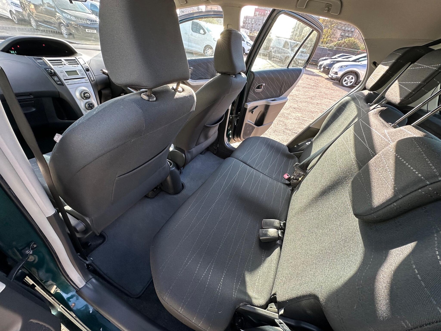 Used Toyota Yaris 2006 for sale - 76632921: Photo 49