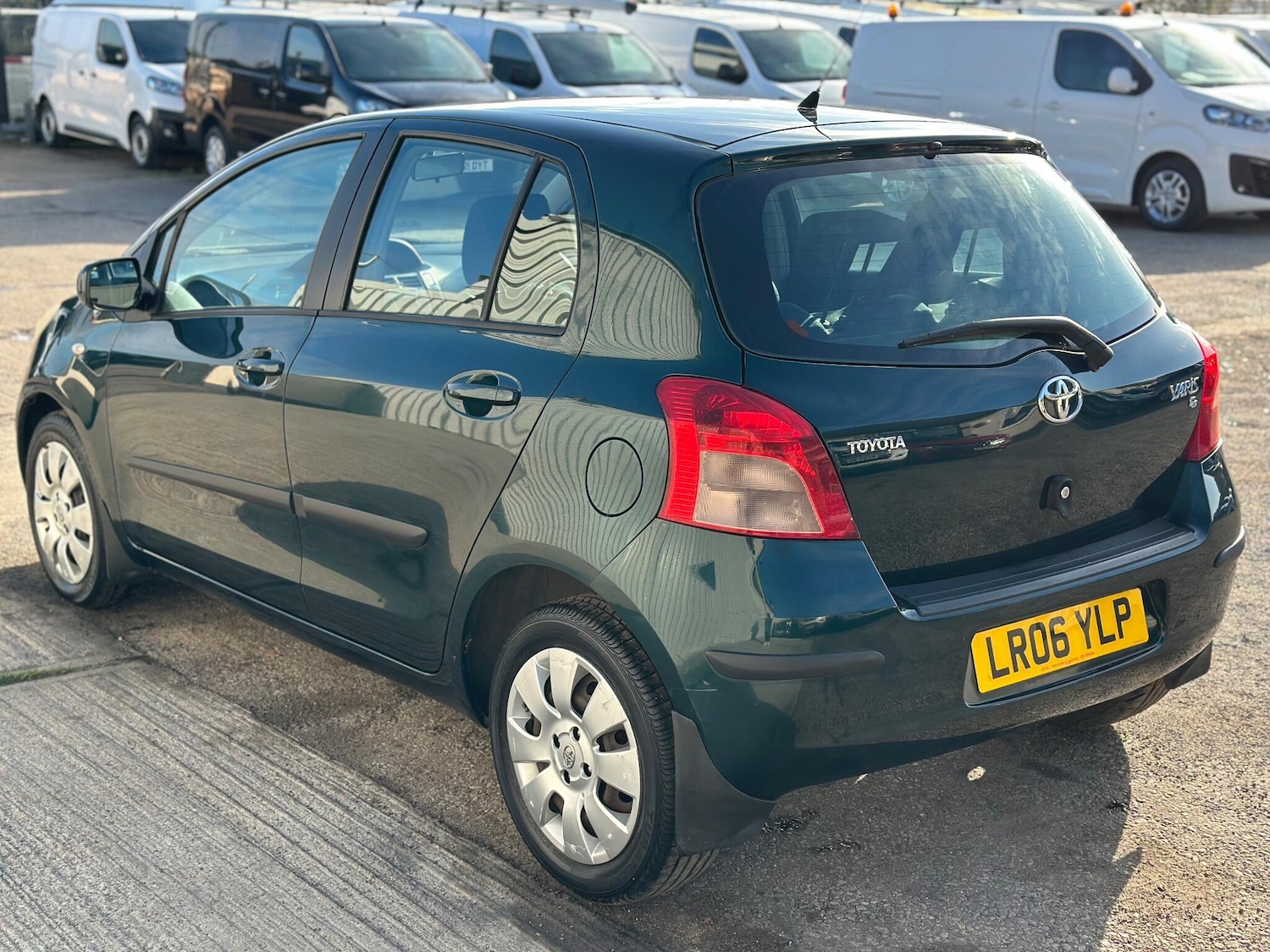 Used Toyota Yaris 2006 for sale - 76632921: Photo 7