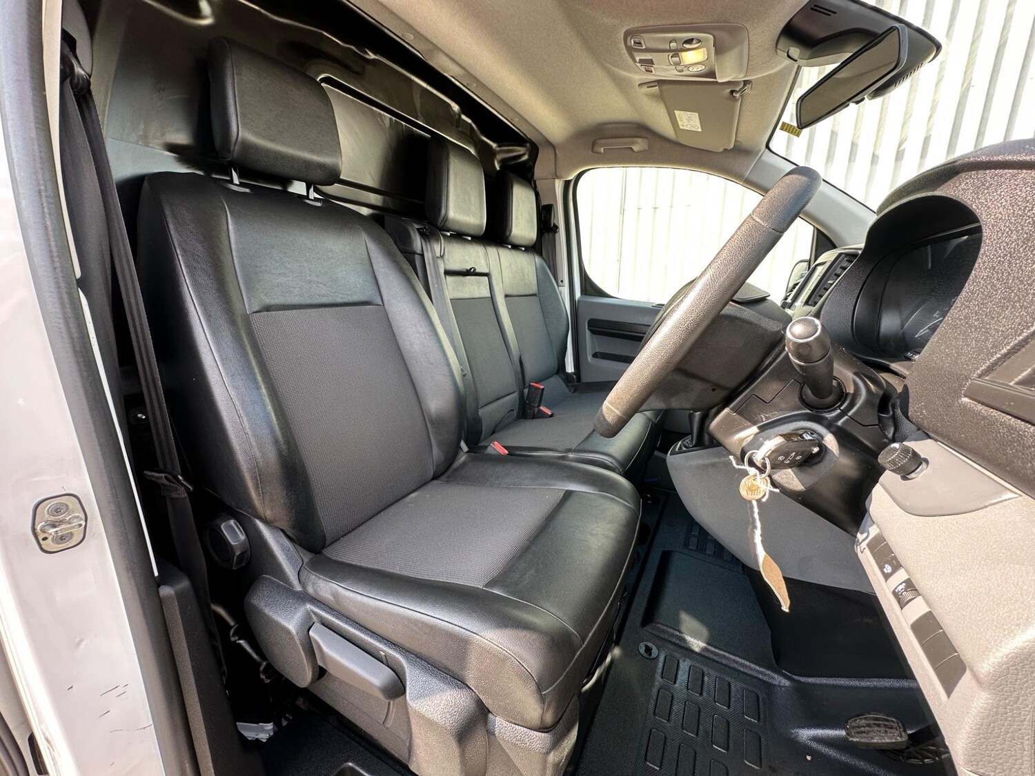 Used Peugeot Expert 2020 for sale - 77190527: Photo 31