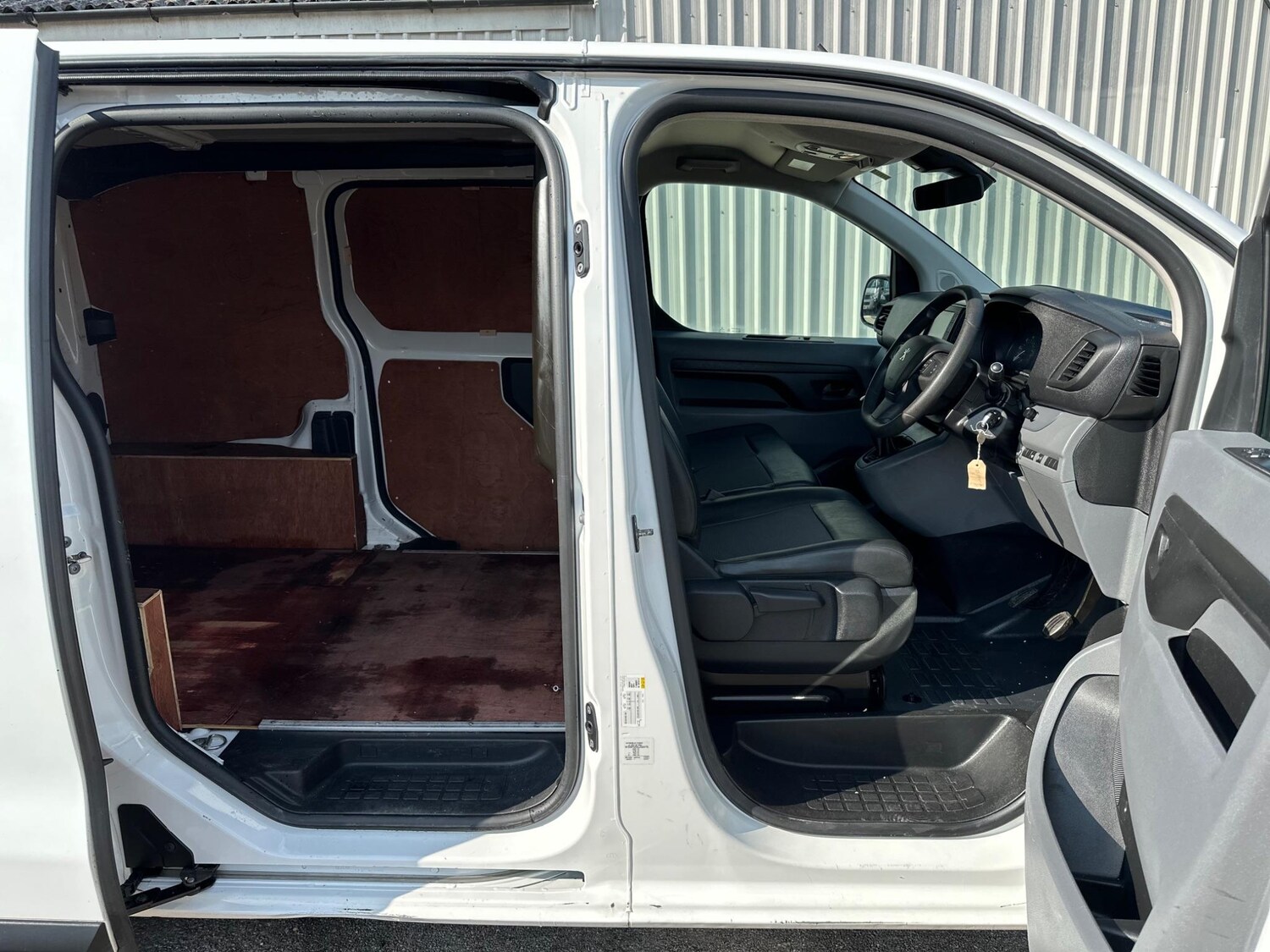 Used Peugeot Expert 2020 for sale - 77190527: Photo 38