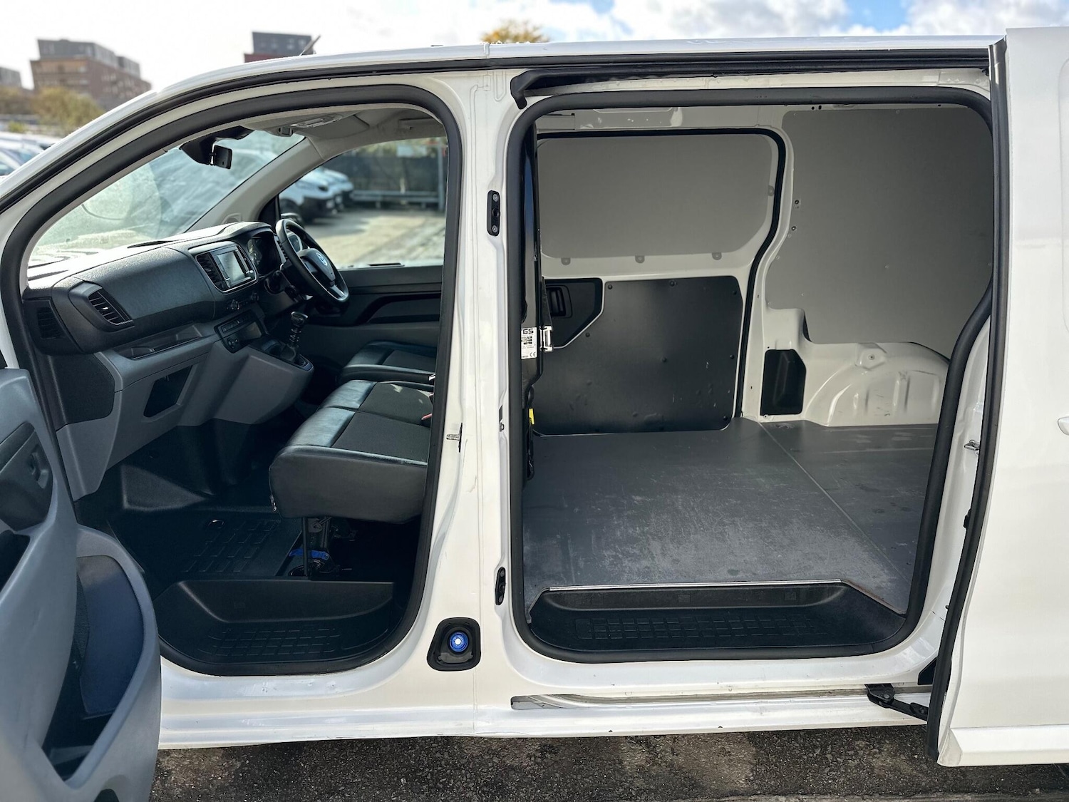 Used Vauxhall Vivaro 2021 for sale - 76752588: Photo 42