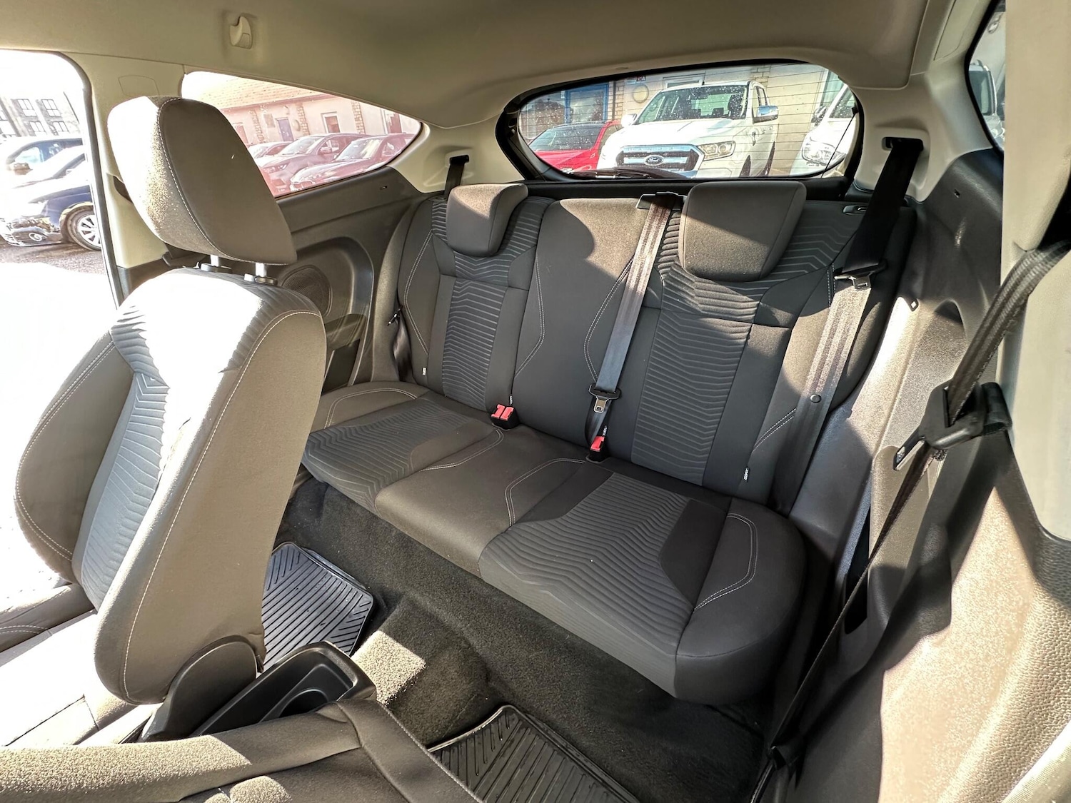 Used Ford Fiesta 2015 for sale - 76671707: Photo 14