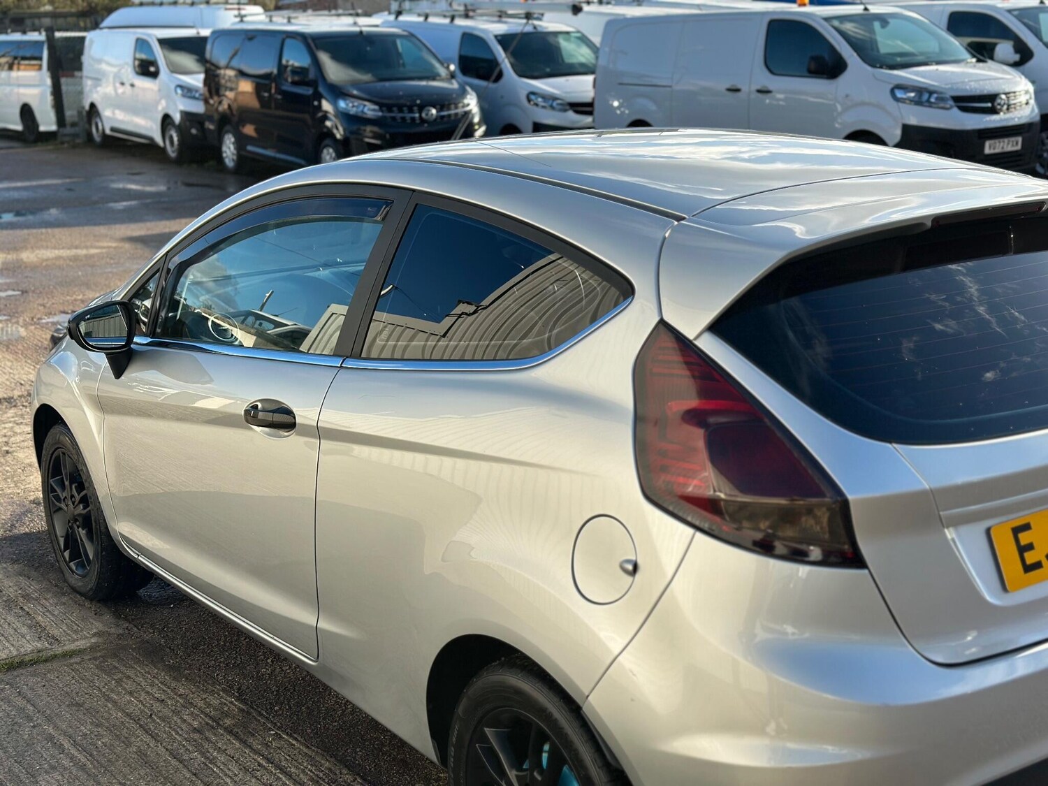 Used Ford Fiesta 2015 for sale - 76671707: Photo 26