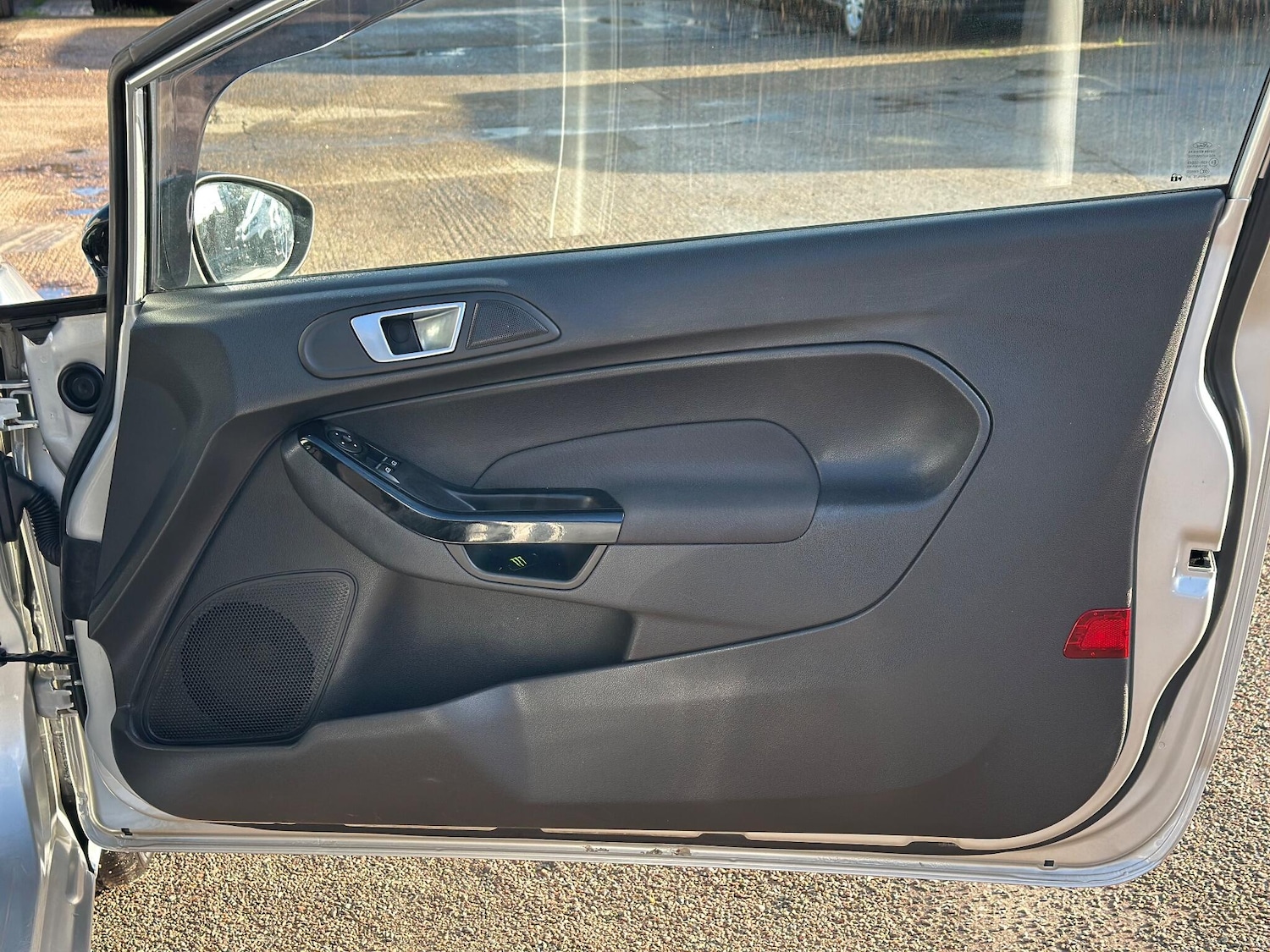 Used Ford Fiesta 2015 for sale - 76671707: Photo 32