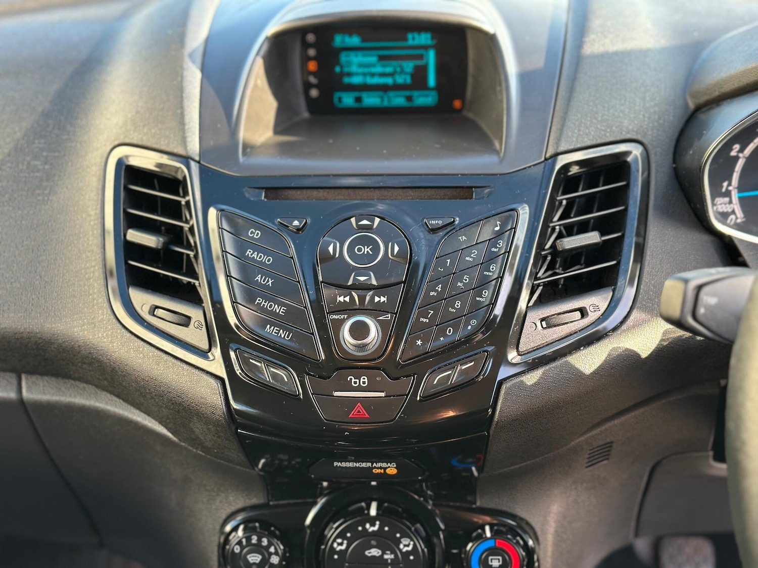 Used Ford Fiesta 2015 for sale - 76671707: Photo 34