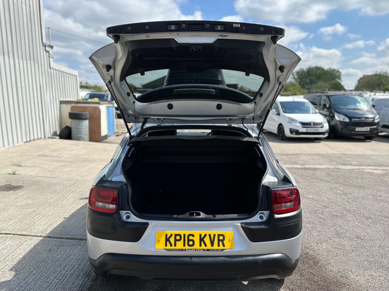 Vehicle 44